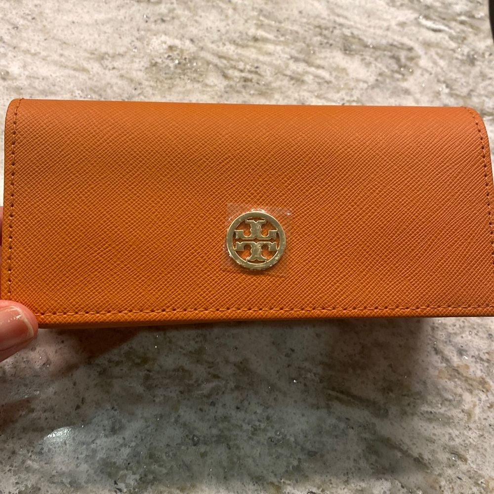Sunglasses/eyeglasses case